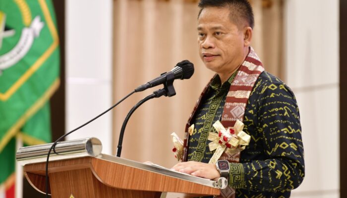 Di Hadapan Bupati dan Wali Kota se Sulsel, Pj Gubernur Prof Fadjry Djufry Janji Tuntaskan Dana Bagi Hasil