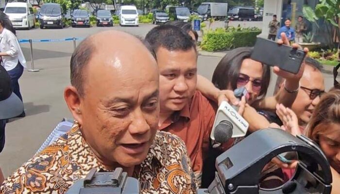 Presiden Prabowo Subianto Gelar Rapat Terbatas Bahas Program Makan Bergizi Gratis