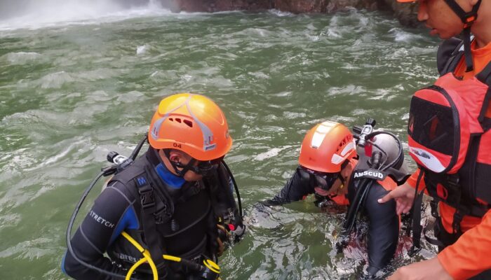Warga Pamolongan Hilang Terseret Arus di Sungai Takapala, Tim SAR Lakukan Pencarian Intensif