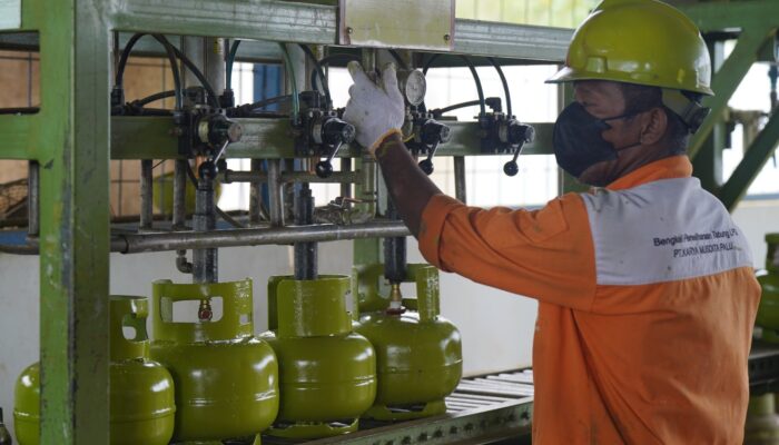 Amankan Stok Libur Panjang, Pertamina Patra Niaga Sulawesi Salurkan Tambahan LPG 3 Kg di Seluruh Wilayah Sulawesi