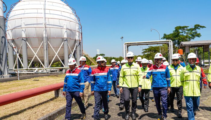Pastikan Sarfas Prima Untuk Layanan Masyarakat, Dirut Pertamina Patra Niaga Cek Terminal LPG