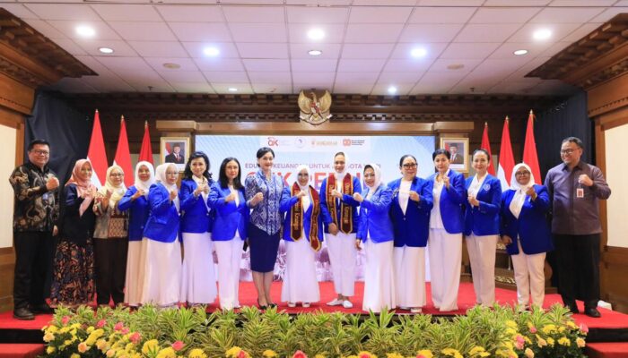 OJK Dorong Perempuan UMKM Jadi Penggerak Duta Literasi Keuangan, Training of Trainers (ToT) OJK PEDULI bagi Anggota IWAPI