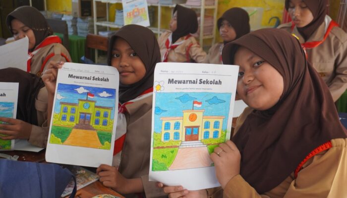Tax Goes to School 2025: KPP Pratama Watampone dan KP2KP Sengkang Edukasi Siswa SDN 200 Tempe