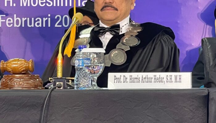 Ary Ginanjar Agustian Dianugerahi Guru Besar Kehormatan Ilmu Hukum