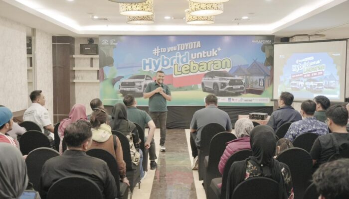 ⁠Kalla Toyota Luncurkan New Veloz Hybrid EV di TSM Makassar, Pengunjung Bisa Langsung Test Drive!