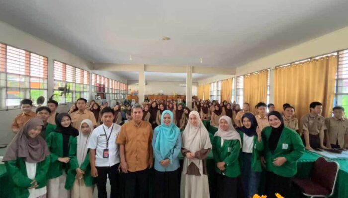 Lawan Manipulasi Digital, Mahasiswa Ilmu Komunikasi 23 UINAM Gelar Workshop Literasi Media di SMAN 8 Gowa